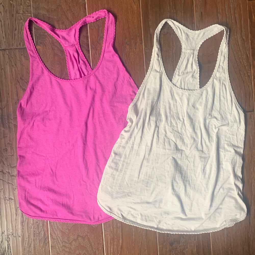 🔥Lululemon - razorback scalloped hemline tanks